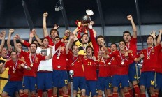 开云体育在线-意大利国家足球队势不可挡的简单介绍