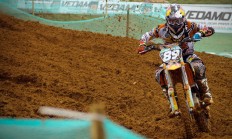 开云体育APP下载-赛道与绿茵场，F1新赛季揭幕战与曼城力克西班牙的双重奏