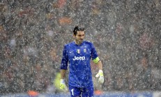 开云官方app入口-活塞新星闪耀焦点战，杰伦·格林力克辽宁证明自我价值