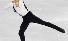 开云体育官方网站-运动员精彩表现引发观众热烈掌声的简单介绍