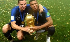 开云体育在线-法国队鏖战德国队，黄鸭组合统治全场的简单介绍