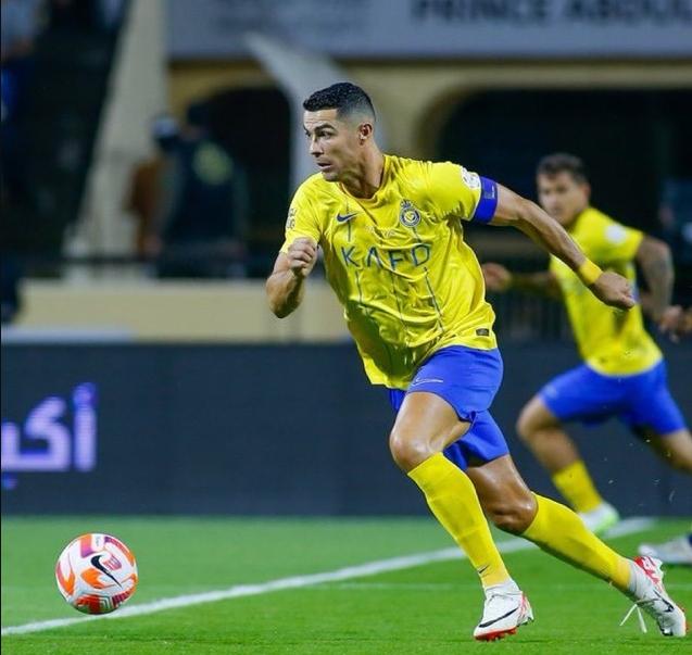 关于泰国羽毛球队碾压英格兰羽毛球队，马琳完成帽子戏法的信息