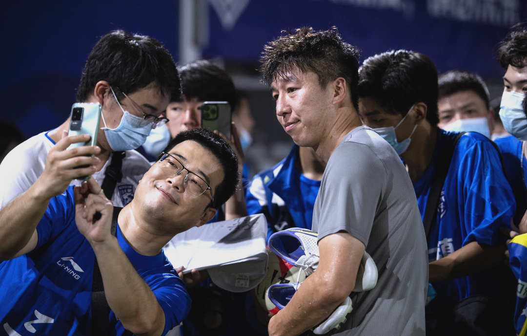 中超赛事掀起高潮,球员全力备战挑战之战的简单介绍 中超赛事掀起高潮,球员全力备战挑战之战的简单介绍