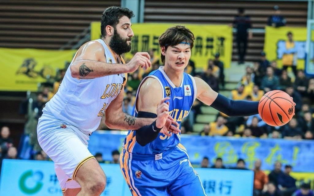 包含怀特海鹿渴望在法国足球联赛中脱颖而出的词条 包含怀特海鹿渴望在法国足球联赛中脱颖而出的词条