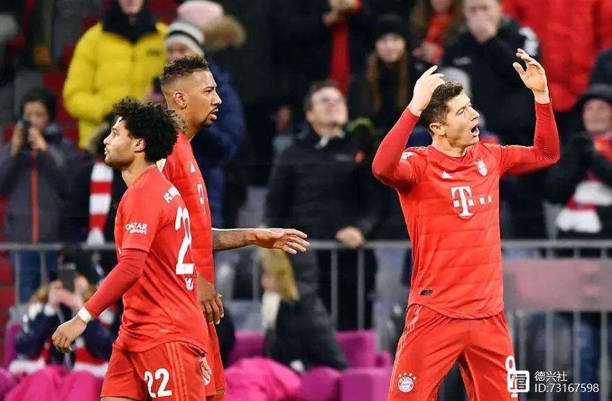 不莱梅遭遇沉重打击,难以扭转颓势 不莱梅遭遇沉重打击,难以扭转颓势