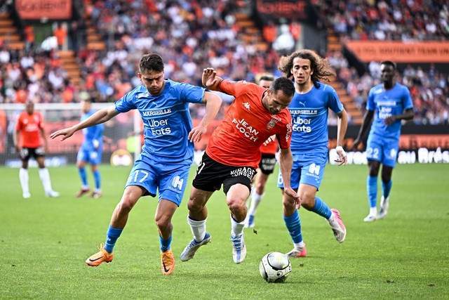 包含马赛客场对阵昂热，争夺关键三分保持竞争力的词条