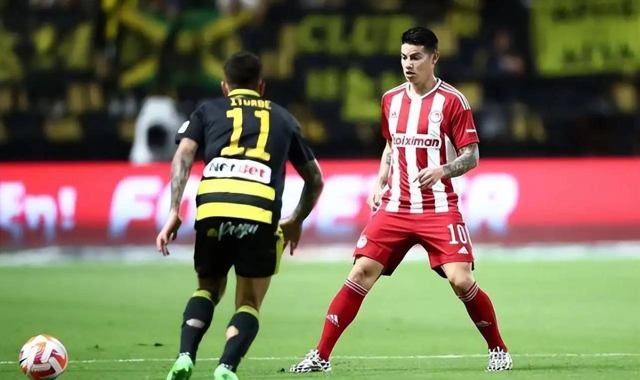 包含摩纳哥战平，保持不败纪录延续的词条