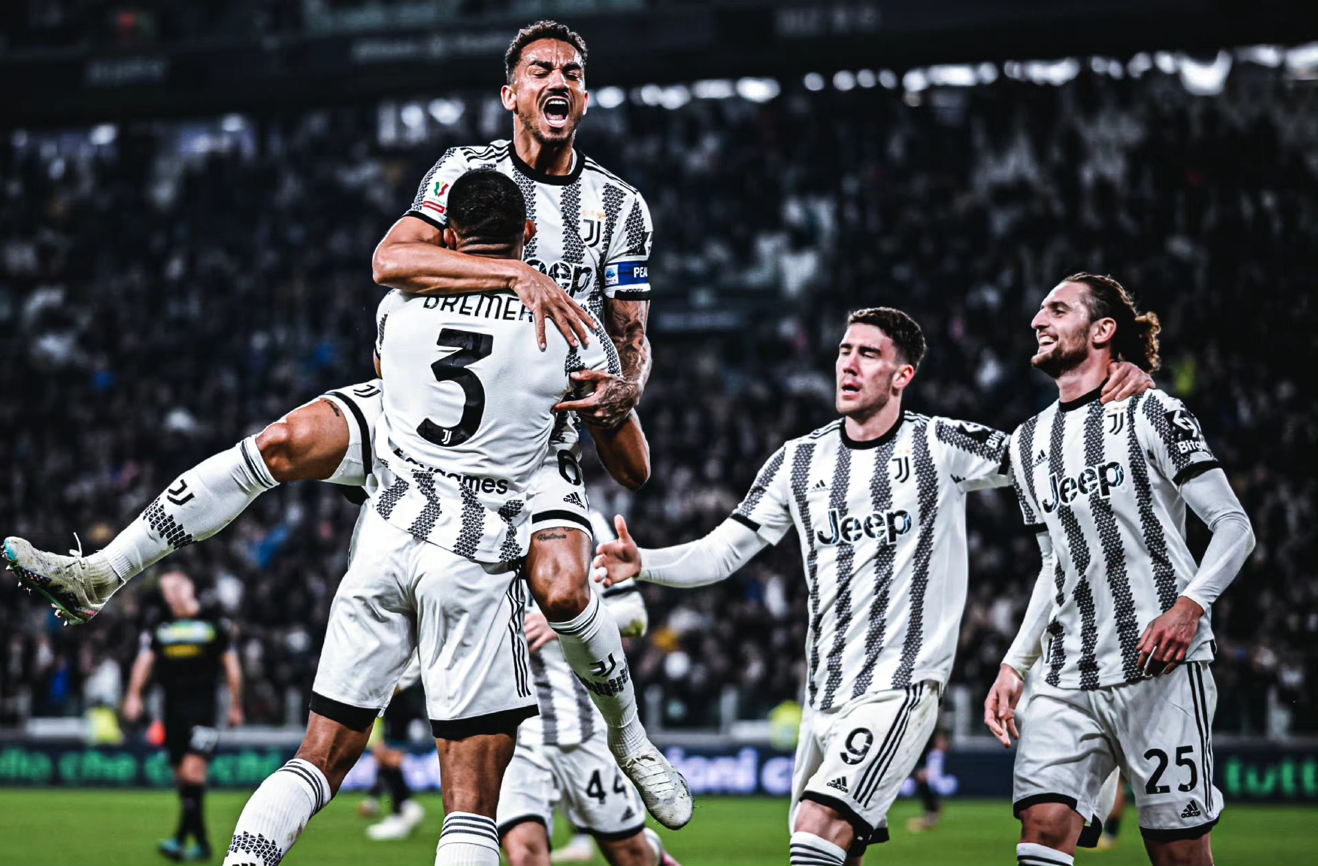 包含拉齐奥客场表现抢眼，将对手击溃的词条