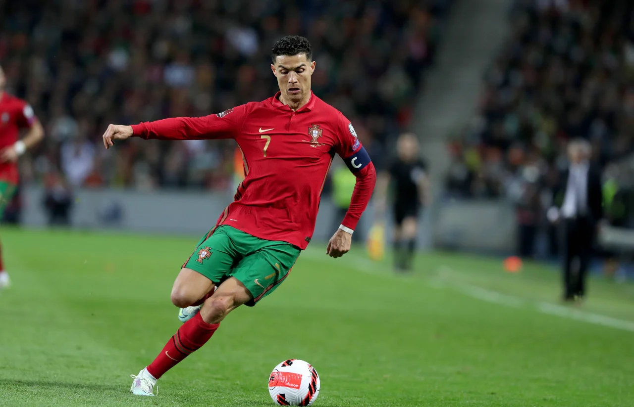 波兰战胜葡萄牙，实力雄厚稳住领先优势的简单介绍