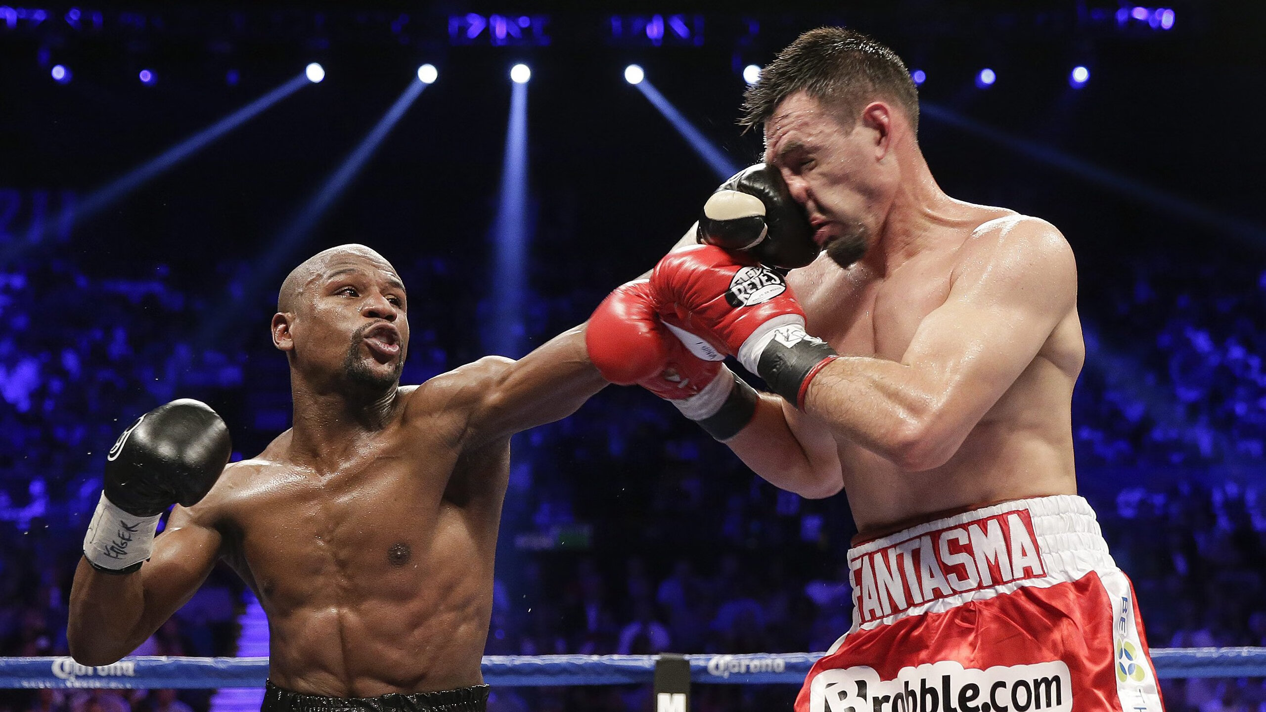 赛道与球场，欧文如何以独行侠姿态，在F1年度争冠中接管比赛