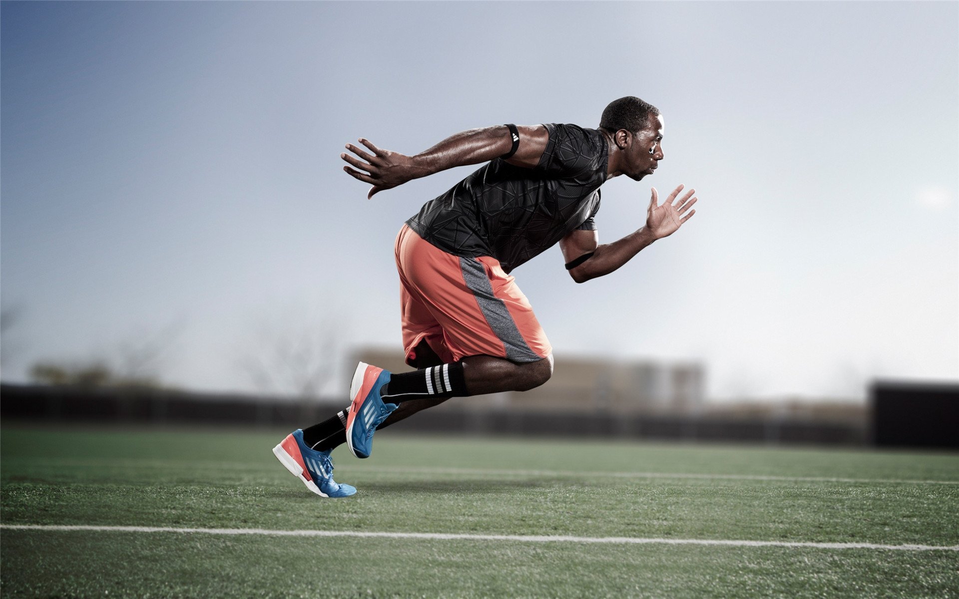 当达喀尔遇见斯坦福桥，莱万点燃的跨大陆足球之火