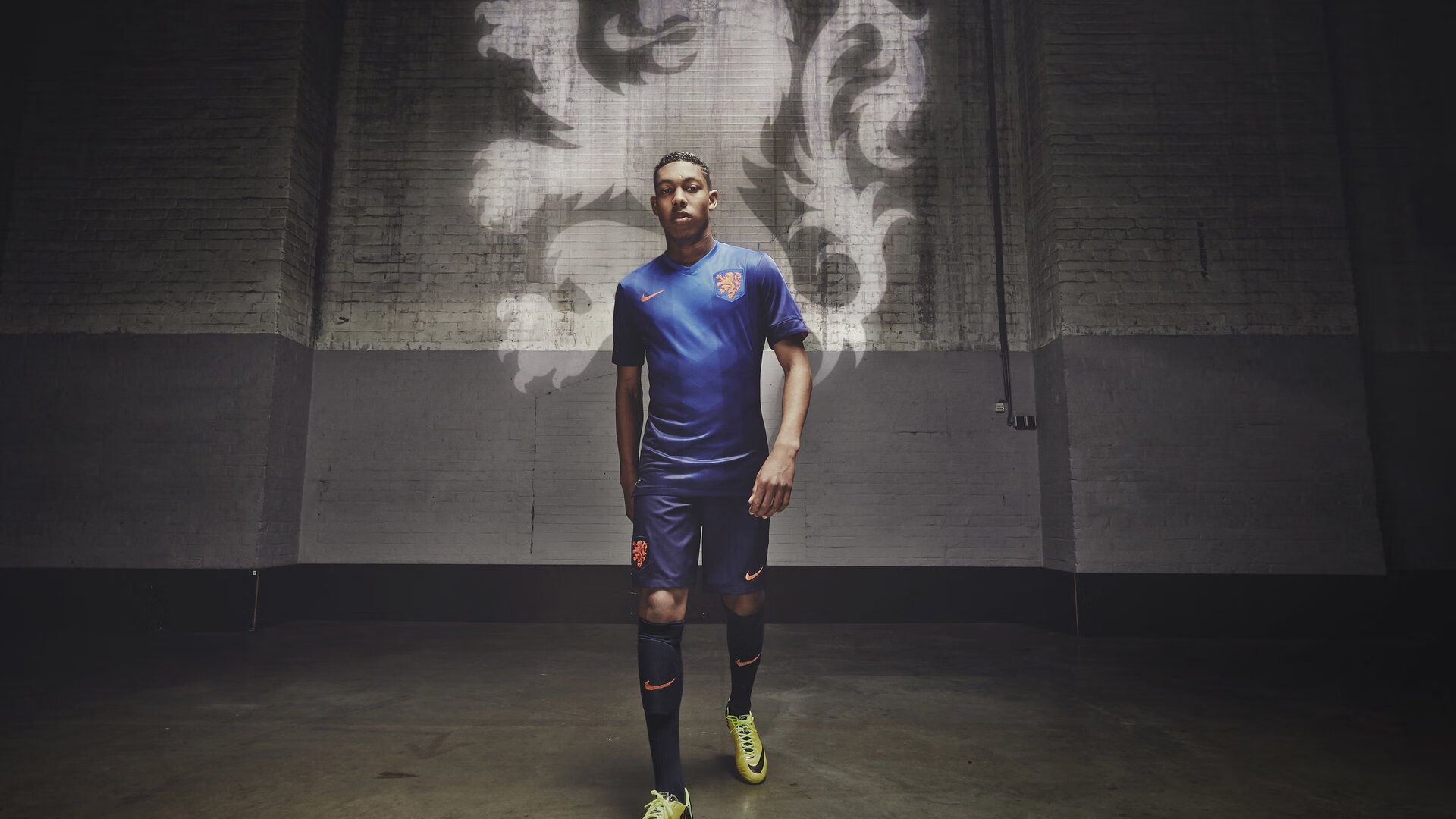 年终总决赛力克联合杯，兹维列夫惊艳四座的背后，坚韧与技术的完美交响